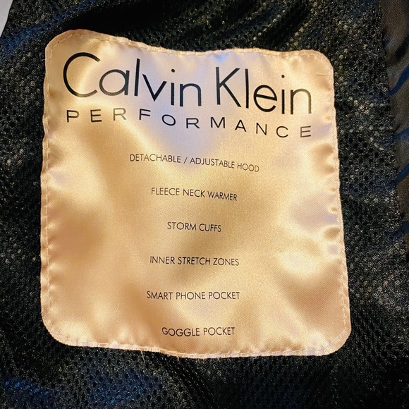 Calvin Klein Performance Puffer Coat - Picture 8 of 11